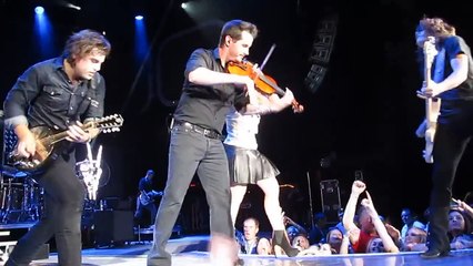 The Band Perry performing Dig Two in Irvine