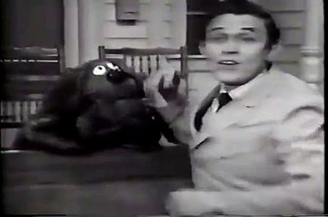 PATTY DUKE Performs Love Makes The World Go Round on The Jimmy Dean Show 1963