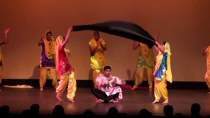 UCSB Visions 2009 - Girls Bhangra and Giddha (HD)