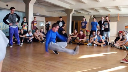 HOT SOUL JAM 2       bboy HOLY bboy CHEGRID VS bboy Онил bboy GNEV