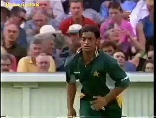 shoaib akhter vs austrailia dangerous bowling.
