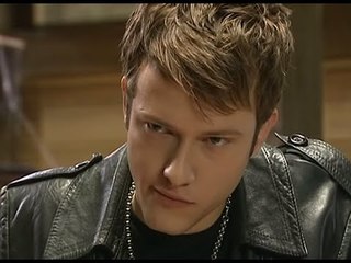 Split, Serie de Vampiros - Capitulo 26 Completo en español.