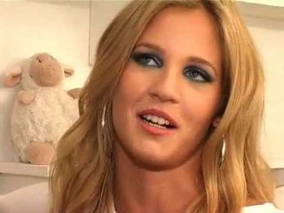 Liz Solari, en Champs 12