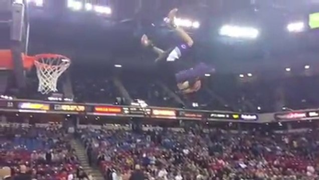 Check the Jumps of Players (Best Players Ever) playing Basket Ball