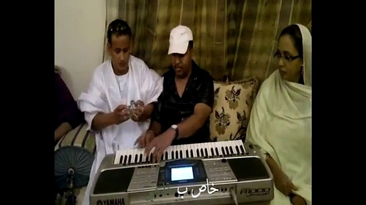 Mouna Mint Dendeni - ya msaharny