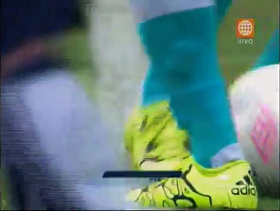 Alianza Lima derrotó 3-1 a Sporting Cristal y se mete en la pelea por el Torneo Apertura