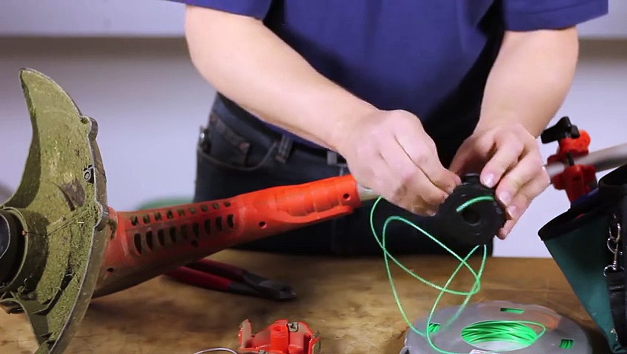 How to Replace the Line in a Black & Decker Grasshog