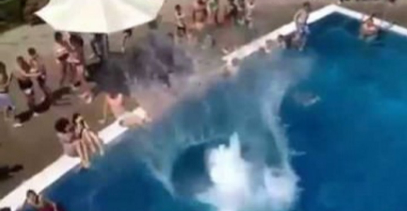 Giant Guy Bombing The Entire Pool