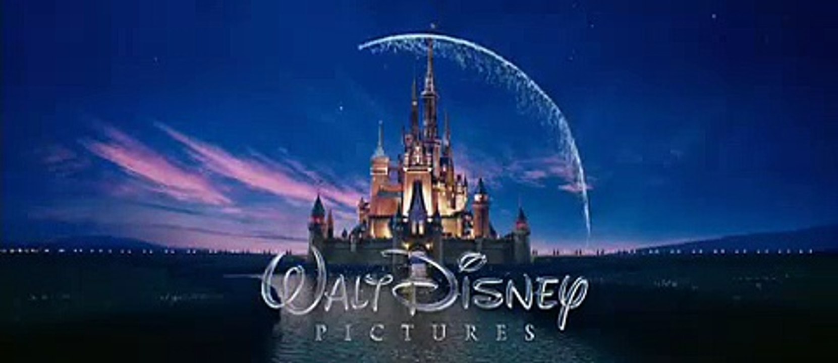 Wall-E Trailer (HD)