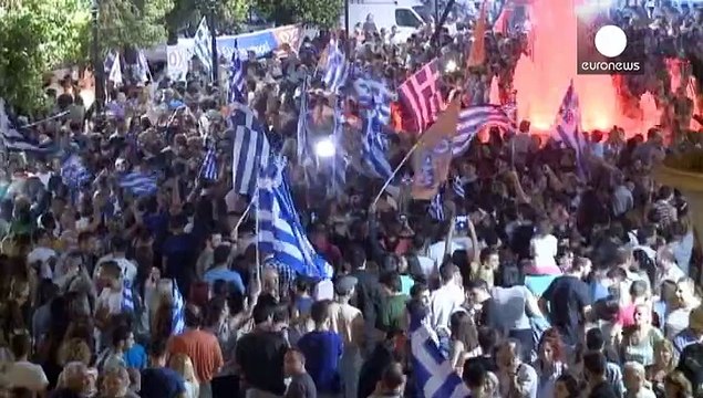 Греки не хочуть затягати паски, але прагнуть лишитися в єврозоні