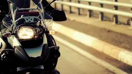 Özgür Akkuş - Kaba Saba (Official Video)