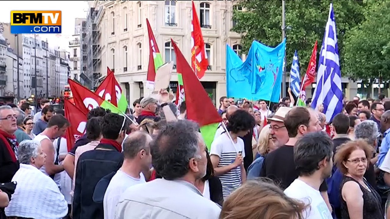 Paris: plusieurs centaines de manifestants ont fêté le "non" au référendum grec