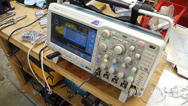 Aiguille de platine vinyle vu au microscope électronique