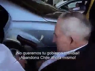 Download Video: David Rockefeller confronted in Chile, You are not welcome here ! Guy Shout Scream