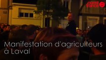 Manisfestation d'agriculteurs à Laval
