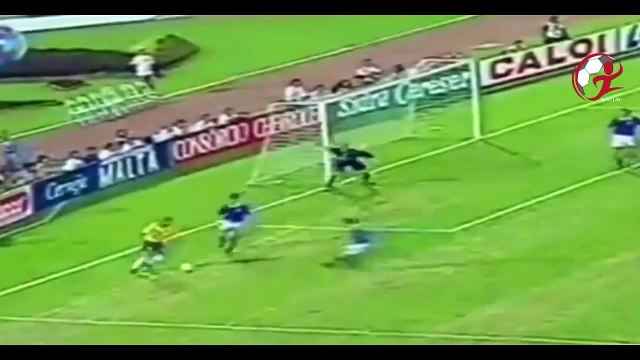 Ronaldinho vs Ronaldo - Two Legends of Football Full