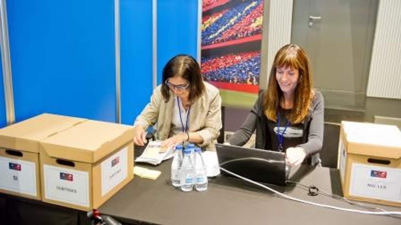 Inici procés validació de signatures dels precandidats / Inicio proceso validación de firmas de los precandidatos