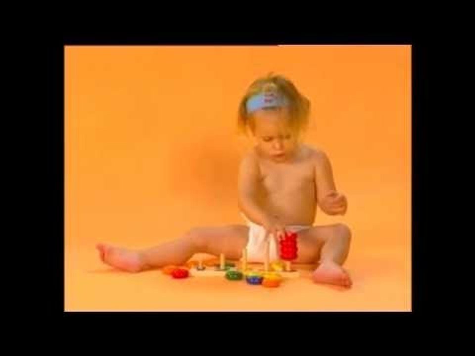 E.Q Baby - משחיל טבעות צבעוני- wooden colored rings toy