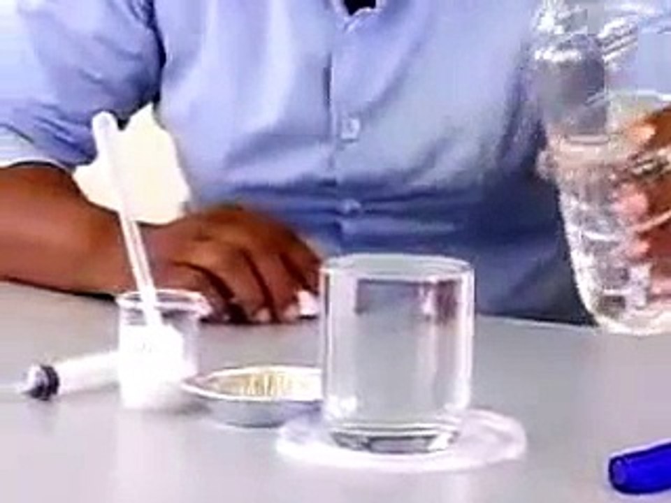 Chemistry Experiment: Swimming Pepper |  chemistry experiments for high school,