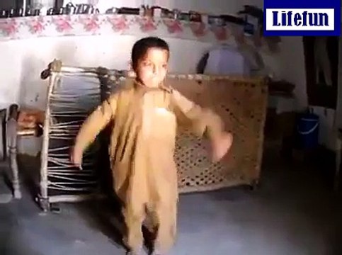 jab aay ga imran sub ki jan baher ga pora pakistan