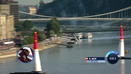 Red Bull Air Race - Budapest : Victoire de Hannes Arch !