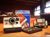 how to put Polaroid 600 film in a Polaroid 1000 camera