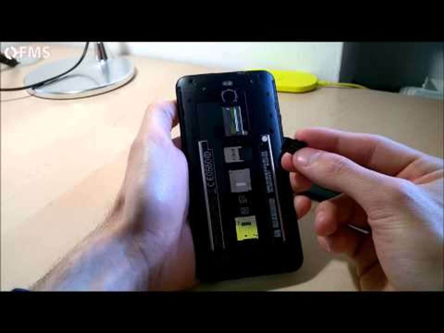 Come inserire micro SIM e microSD in Asus ZenFone 2 - Video Dailymotion