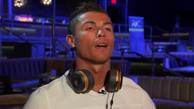 Ronaldo stüdyoyu böyle terk etti