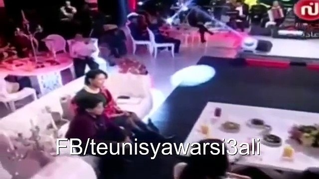 لطفي العبدلي يفركهم علي ليلي العرافة علي قناة نسمة ههههه ملا سلعة