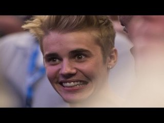 Top 10 Worst Moments of Justin Bieber - Ignoring Fans, Fighting With Papz & More