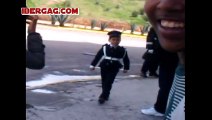Maroc _ Mini Policier de la circulation الطفل الشرطي في المغرب
