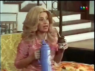 Moni Argento - "Te nivela el chorro"