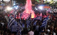 Les manifestations à Athènes et en France à travers nos télés, en 42 secondes