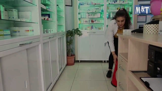 Smart and Safer Plastic Step Stool