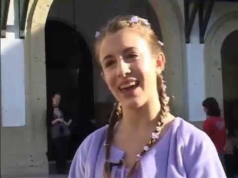 Laura Esquivel, Patito Feo