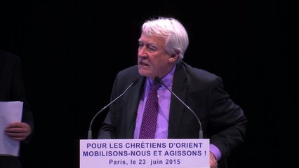 Claude Goasguen lors du grand rassemblement de soutien aux Chretiens d'Orient