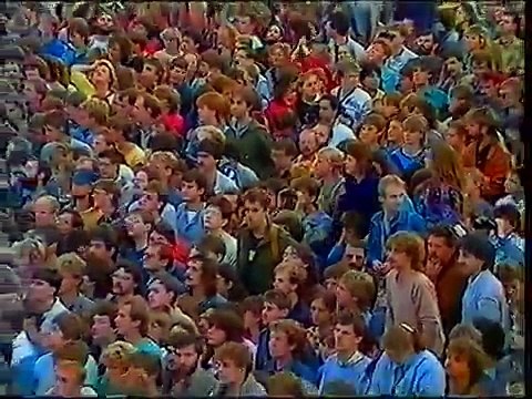 Springsteen - Chimes of freedom - East Berlin 1988