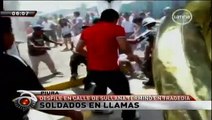 Militares peruanos resultan quemados en desfile de Piura