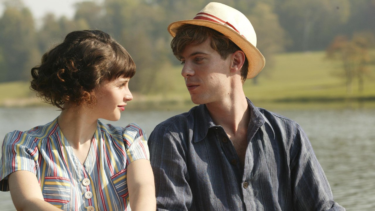 Elizabeth McGovern, Felicity Jones, Luke Treadaway: Cheerful Weather for the Wedding ==>[Free Streaming]