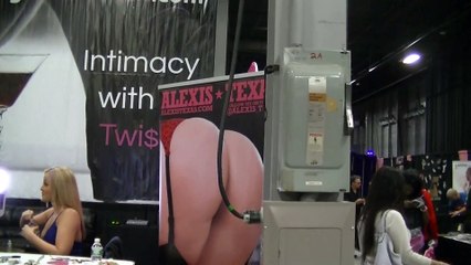 ALEXIS TEXAS EXXXOTICA EXPO 2014 EDISON NEW JERSEY