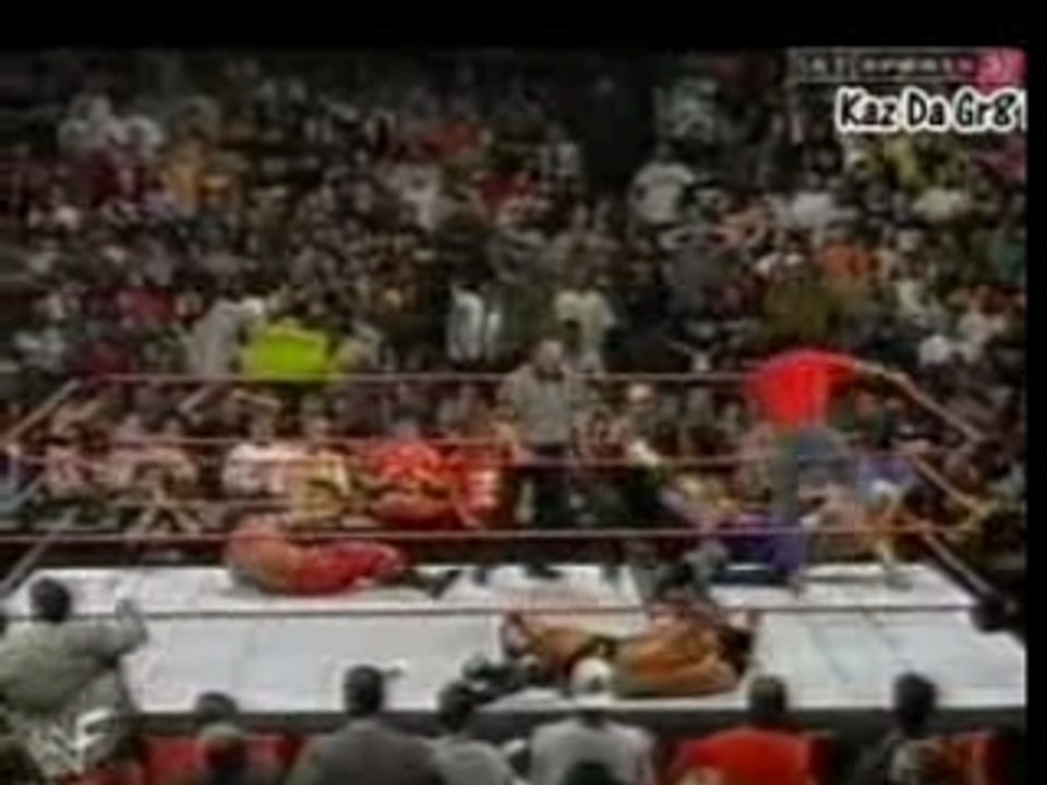 Rock, Rock Bottoms HHH Into Table