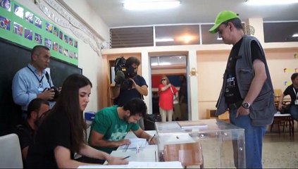Greece votes in bailout referendum