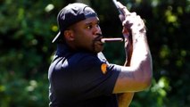 Shaquille O'Neal Playing Golf Is a Glorious Thing