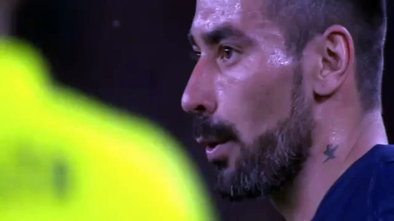 Epic Free Kick - PSG vs Barcelona ( Champions League ) 2015 (1)