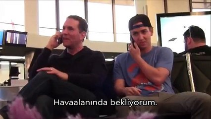 Telefonla konuşanları rahatsız etme şakası! – Ya sizin başınıza gelsey