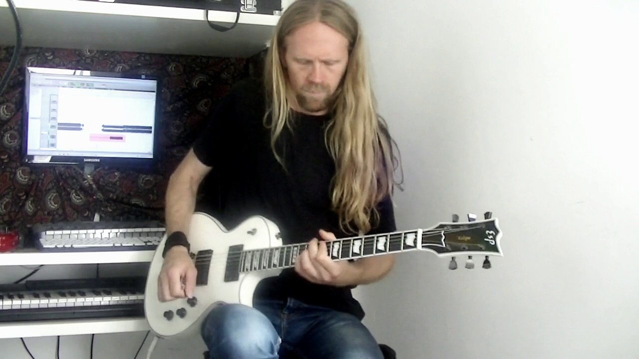 DETOXED 'The Great Vacuity of Modern Life' - Guitar Playthrough by Loïc Tézénas