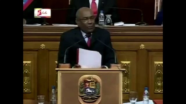 Aristóbulo Istúriz ratifica que el control de cambio es una medida política