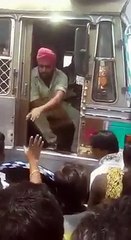 Mob tries to assault Sikh Truck Driver