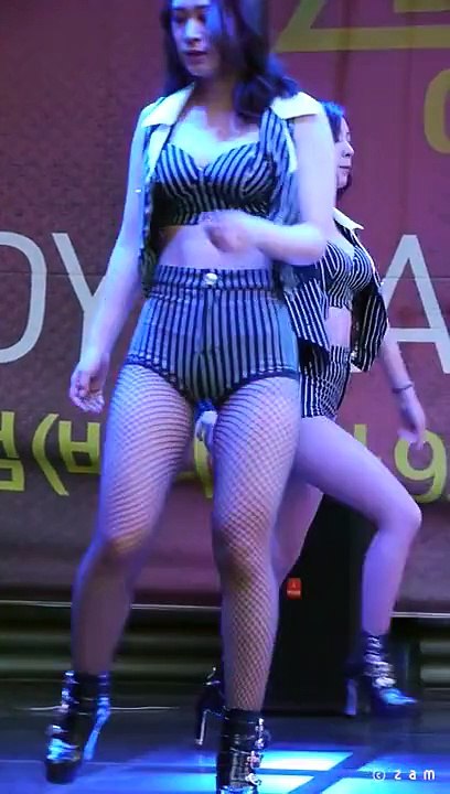 로즈퀸 Rose Queen 지니 - 헬로비너스 위글위글 (헬로apm) 직캠 fancam