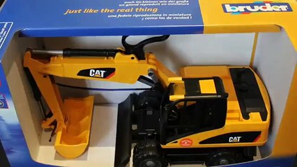 Bruder Toy Caterpillar CAT Wheeled Excavator